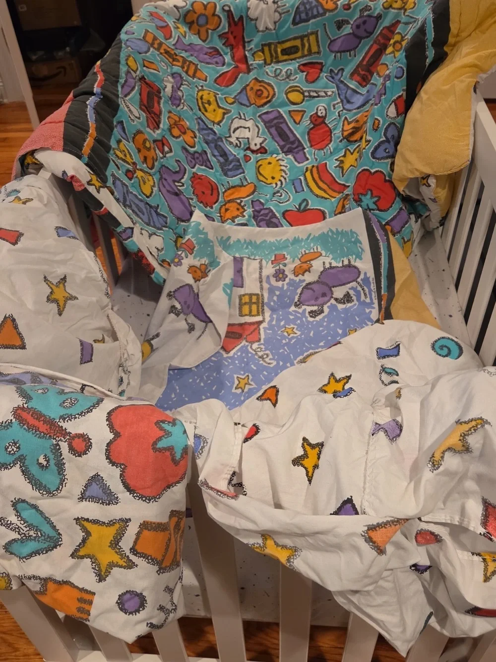 Colorful Kids Bedding Set with Playful Print